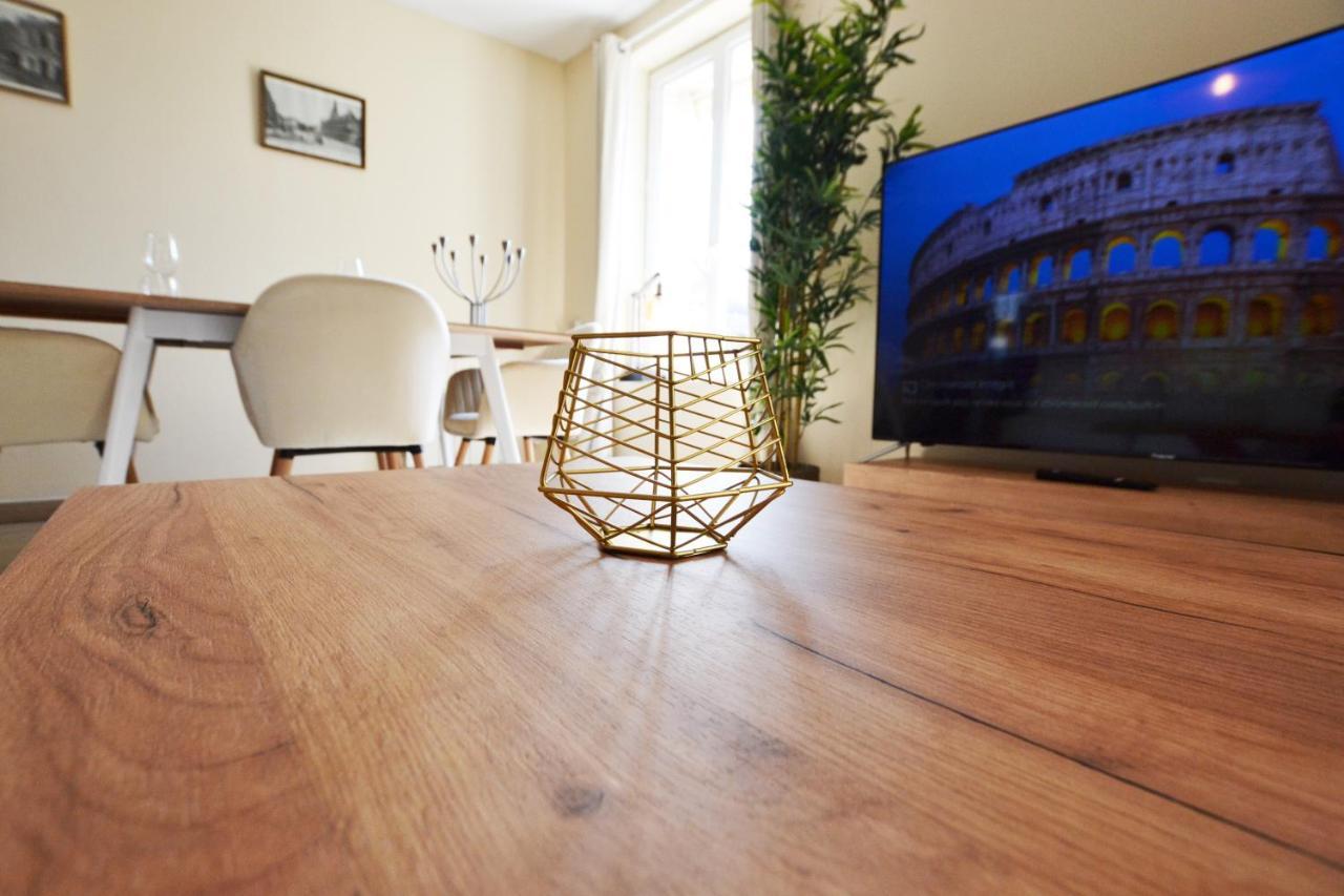 Capstay Cosy Centre 2 Chambres Babyfoot & Netflix Raismes Esterno foto